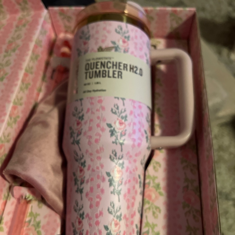 Stanley Pink Floral Quencher H2.0 Tumbler